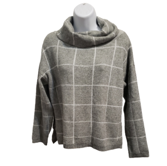 CORDAT Sweaters - Gray Window Pane Cowl Neck Bulky Sweater